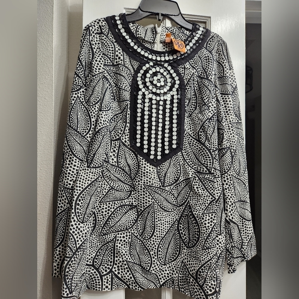 TORY Burch Sequin Embellished Black and White long sleeve Tunic Top‎ 2